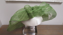 CHAPEAU SANS CALOTTE VERT ANIS