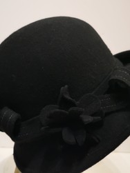 CLOCHE OLGA NOIRE