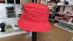 CHAPEAU GORETEX ROUGE