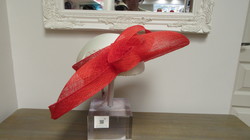 CHAPEAU SANS CALOTTE ROUGE