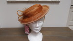 CHAPEAU ROUILLE/BEIGE MONTE SUR SERRE-TETE